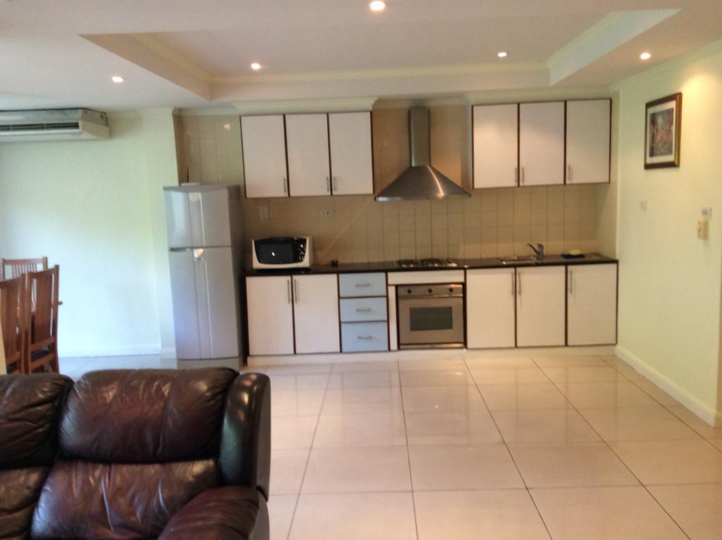 Argyle Apartments Pattaya Ngoại thất bức ảnh